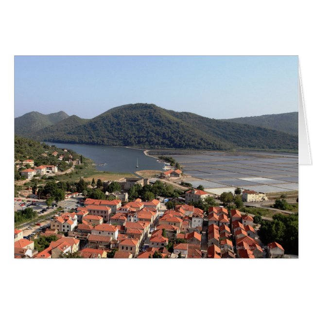 Cartão aldeia típica da CROÁCIA (Frente Horizontal)