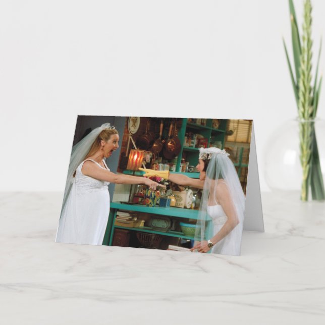 Cartão AMIGOS™ | Phoebe e Monica nos vestidos de casament (Frente)