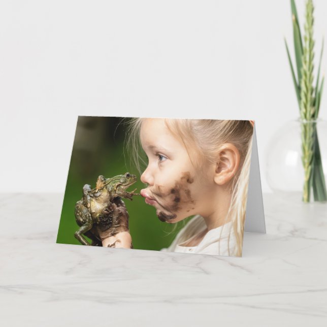 Cartão Aniversário Beijando um Sapo (Frente)