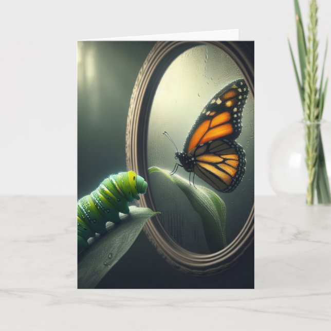 Cartão Aniversário da lagarta verde a olhar para uma borb (Frente)