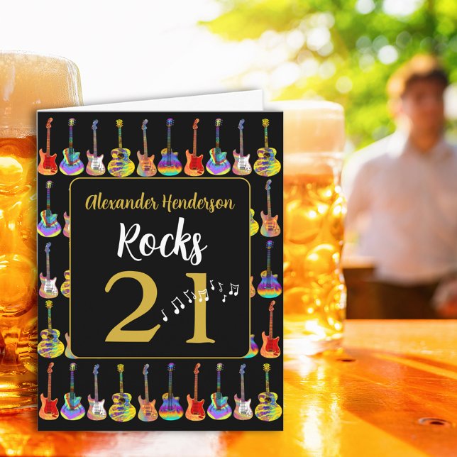 Cartão Aniversário de 21 anos de violão preto e Dourado (Guitar 21st birthday personalized black and gold greeting card for him)