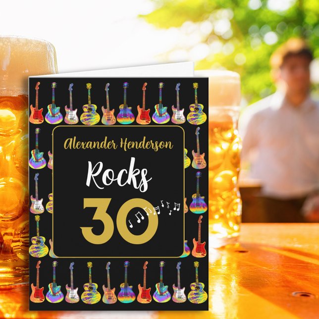 Cartão aniversário de 30 anos Rock and Roll Guitar adicio (30th birthday rock and roll guitar black and gold personalized rocks 30 greetings card)