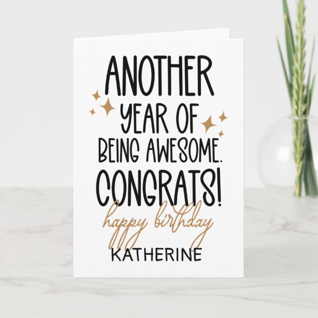 Cartão Aniversário Divertido de Ficar Mais Velho Para Ami (Frente)