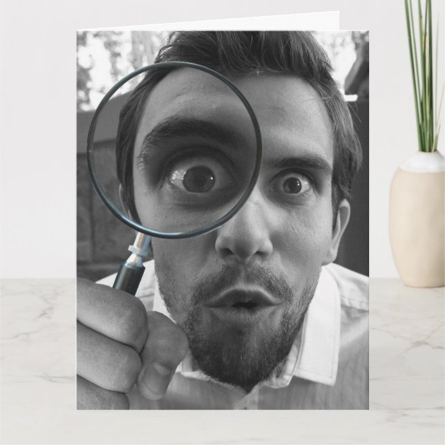 CARTÃO ANIVERSÁRIO ENGRAÇADO VOCÊ PARECE BEM MAGNIFICANDO (Frente)