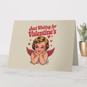 Cartão Apenas esperando pelo amor do bebê Cupido retrô do