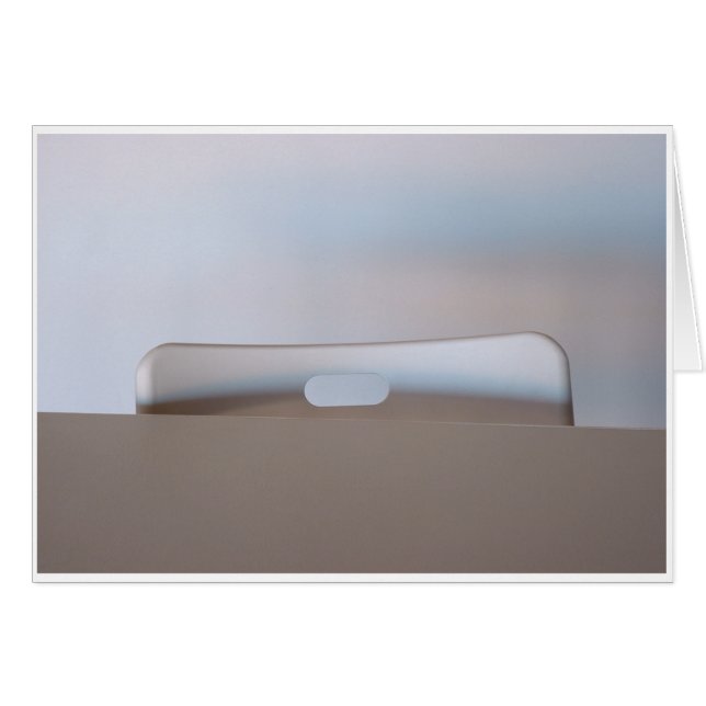 Cartão Apenas uma Mesa e uma cadeira (Frente Horizontal)