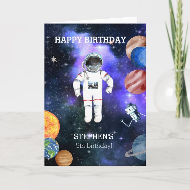 Cartão Astronauta Espacial de Aniversário Galáxia Planeta (Frente)