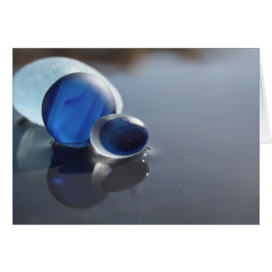Cartão Azuis do vidro do mar
