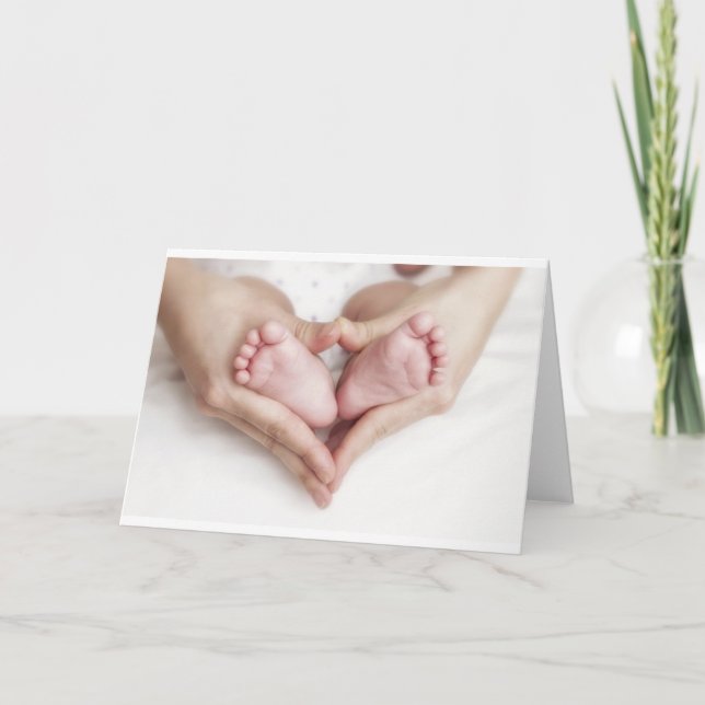 Cartão Baby feet in mother hands (Frente)