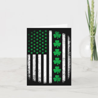 Cartão Bandeira americana retrô com trevos para o dia de