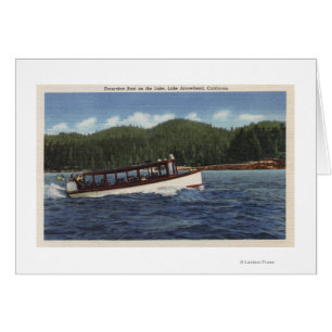 Cartão Barco da excursão no lago