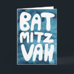 Cartão BAT MITZVAH Personalizável Azul Aguarela Parabéns<br><div class="desc">Texto desenhado à mão por mim para você com um fundo colorido de aguarela. Adicione seu próprio texto no interior do cartão. Para mais designs e cores, verifique minha loja! Ou me avise se você gostaria de algo personalizado. Eu também tenho papel de embrulho correspondente e, claro, versões de Bar...</div>