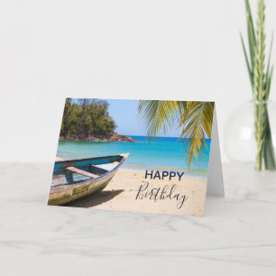 Cartão Bela praia tropical com um aniversário de barco