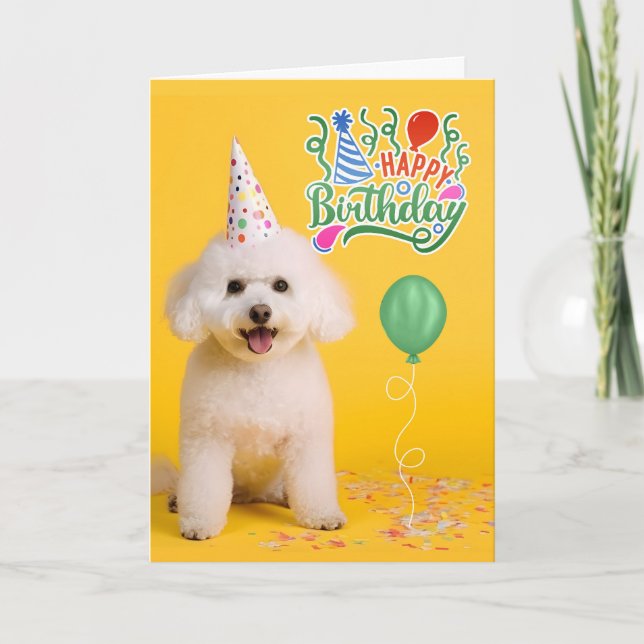 Cartão Bichon Frise Dog in Party Hat on Yellow Birthday (Frente)