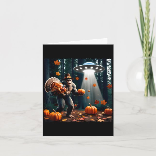 Cartão Bigfoot Sasquatch Turkey Ufos Funny Thanksgiving D (Frente)