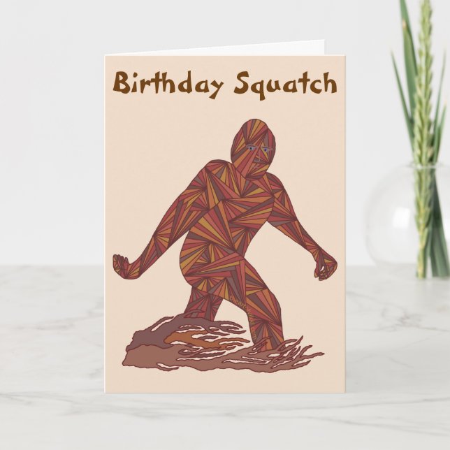 Cartão Bigfoot Walking Sasquatch Funny Birthday Squatch (Frente)