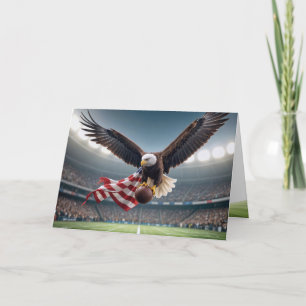 Cartão Birthday Bald Eagle com futebol