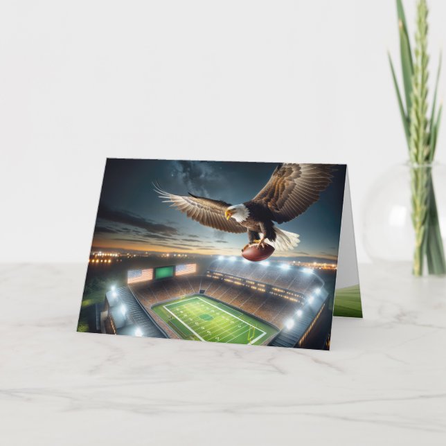 Cartão Birthday Bald Eagle com futebol (Frente)