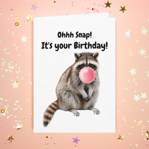 Cartão Birthday Engraçado Raccoon sopra bolha rosa