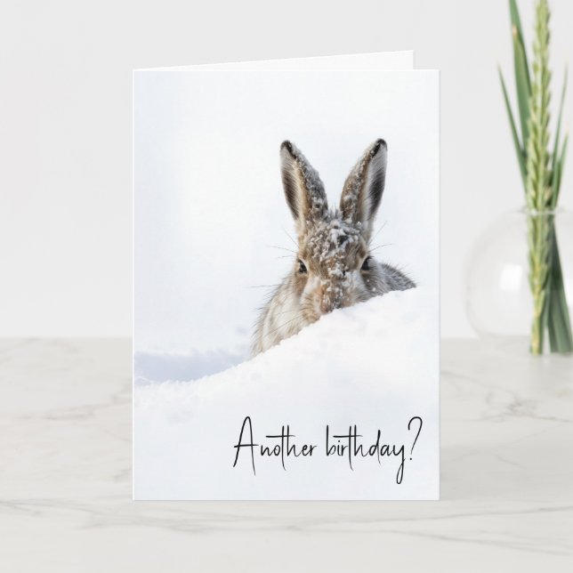 Cartão Birthday Rabbit Peeking Over a Snowdrift (Frente)