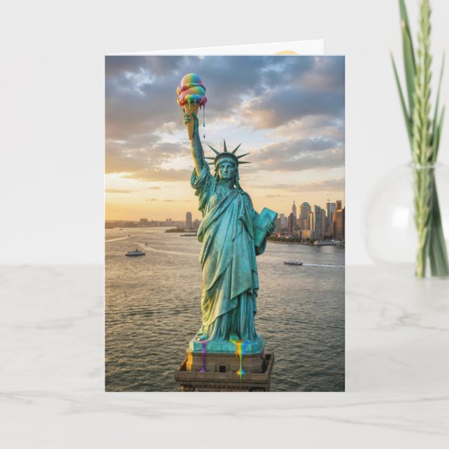 Cartão Birthday Statue of Liberty With Ice Cream Cone (Frente)