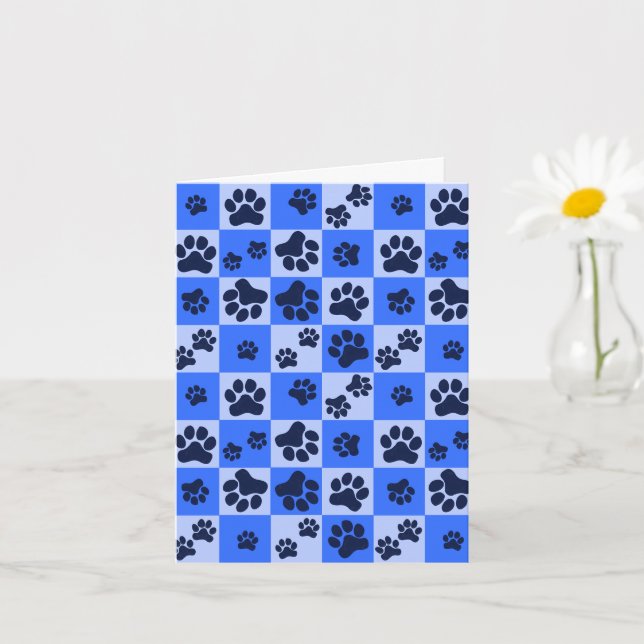 Cartão Blue Dog Paw Print Checkerboard (Planta pequena)