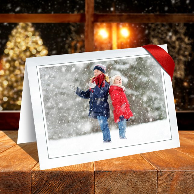 Cartão Boas-vindas do inverno Pine 2 Foto (Season's Greetings holiday photo folding card.)