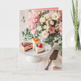 Cartão Bolo de Aniversário Elegante e Buquê de Flores