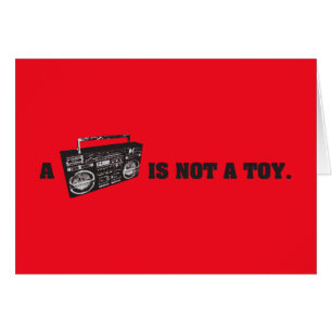 Cartão Boombox não é um brinquedo