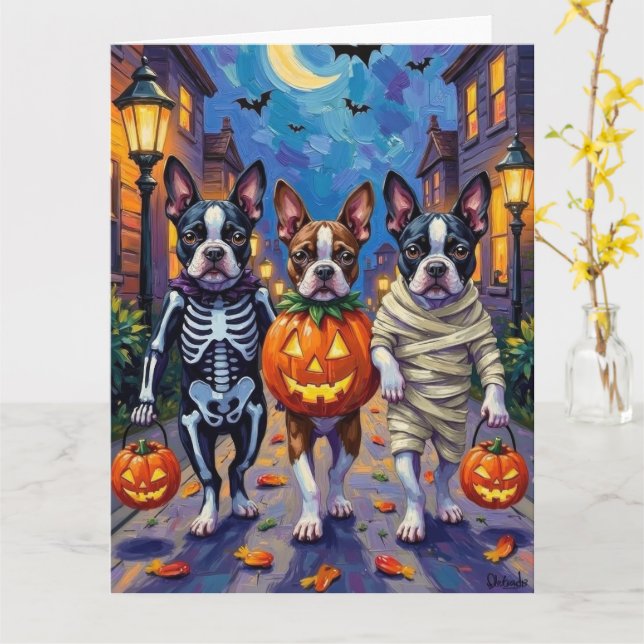 Cartão Boston Terrier Dogs Trick-or-Tratating in Hallowee (Flor Amarela)
