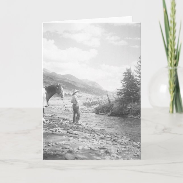 Cartão Boy fly fishing. (Frente)