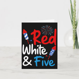 Cartão Branco Vermelho E Cinco 5 Aniversário Dia 4 De Jul