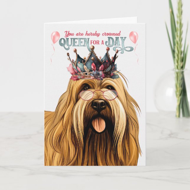 Cartão Briard Dog Queen por um dia de aniversário engraça (Frente)