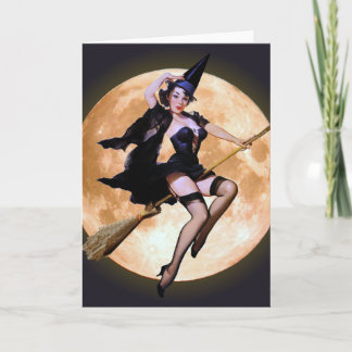 Cartão Bruxa de Pin-Up contra Lua de Colheita