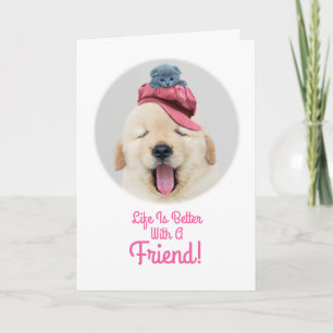 Cartão Cachorro Bonito Fluffy com um Gato na Cabeça Amigo