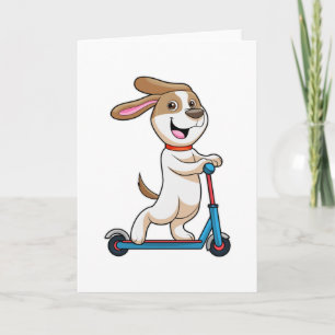Cartão Cachorro como motociclista com scooter