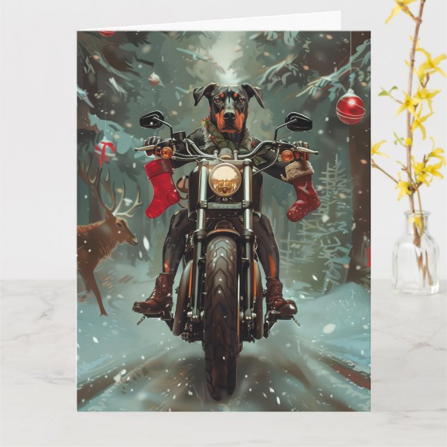Cartão Cachorro Doberman Pilotando Moto Natal (Flor Amarela)