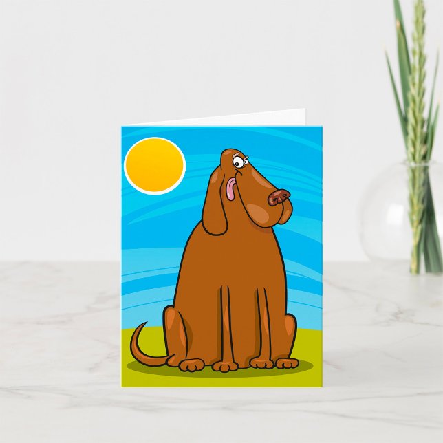 Cartão Cachorro Grande Marrom Engraçado Sentado ao Sol (Criador carregado)