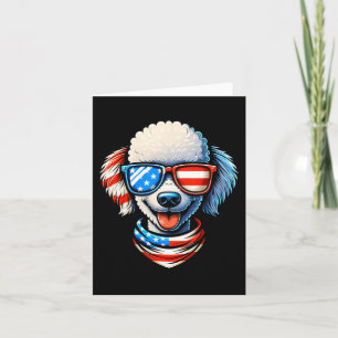 Cartão Cachorro Poodle Usando Óculos de Sol da Bandeira d