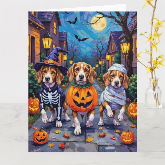 Cartão Cães Beagle Trick-or-Tratating in Halloween (Flor Amarela)