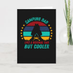 Cartão Camping Dad  - Cool Fathers Day Gift<br><div class="desc">Add some fun to your Camping wardrobe with this amazing retro vintage daddy design,  or give it as the perfect gift for an appreciated dad. The perfect present for fathers day or dad's birthday.</div>