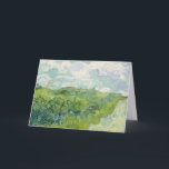 Cartão Campos de Trigo Verde, Autores | Vincent van Gogh<br><div class="desc">Campos de Trigo Verde, Auvers (1890), de Vincent van Gogh, é uma paisagem serena, mas expressiva, que captura os campos de trigo rolante de Auvers-sur-Oise, França. A pintura mostra as marcas enérgicas de Van Gogh e a paleta de cores ricas, com campos verdes vibrantes esticados sob um céu azul macio...</div>
