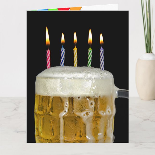 Cartão caneca de cerveja grande com velas de aniversário (Frente)