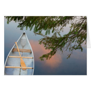 Cartão Canoa no lago ao pôr do sol, Canadá