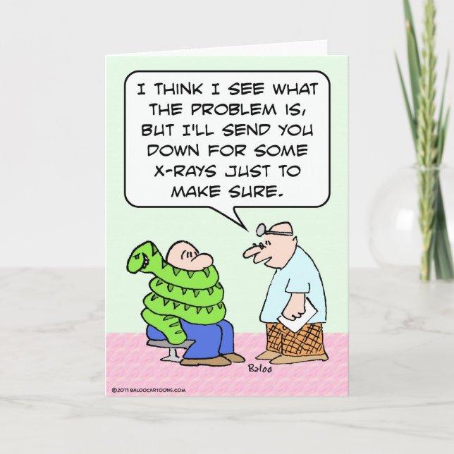 Cartão Cara de raios X do médico embrulhada em cobra (Frente)