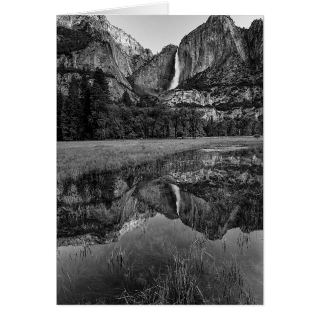 Cartão Cenário da Cachoeira Superior de Yosemite (Frente)