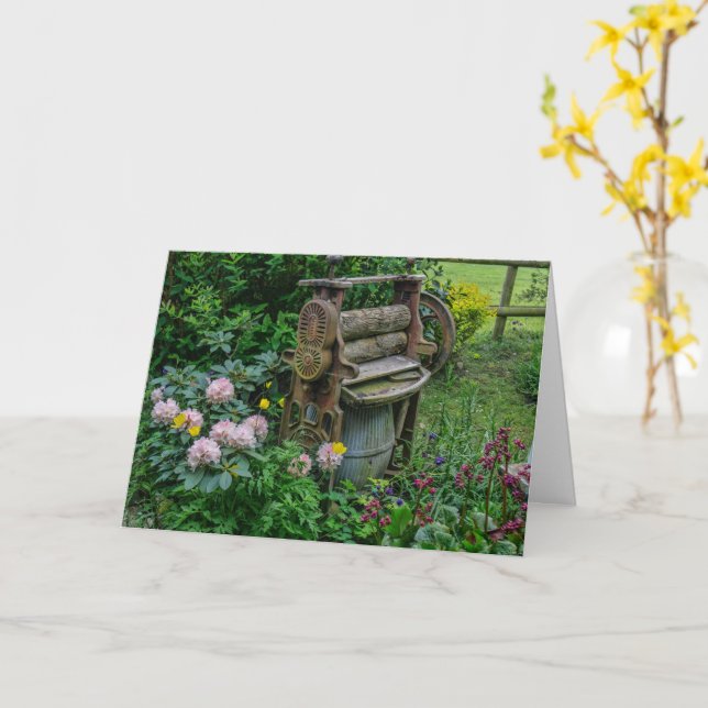 Cartão Cenário de Jardim de Flores com Rolo de Lavanderia (Flor Amarela)