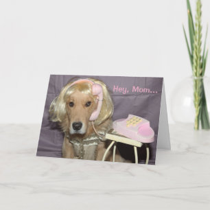 Cartão Chamada do ouro Retriever para o Dia de as mães d