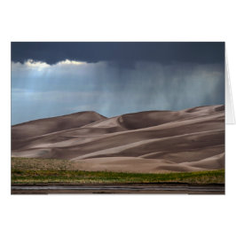 Cartão Chuva nas dunas de areia do Excelente