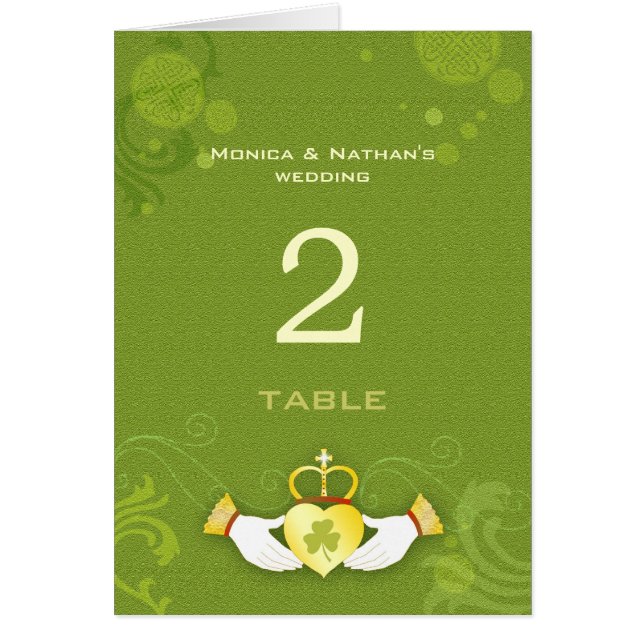Cartão Claddagh Ring Green Irish Wedding Table Numbers (Frente)